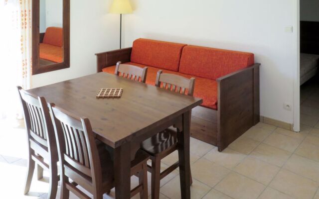 Le Domaine de Claire Rive (PYC402)