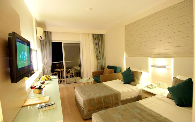 Grand Okan Hotel