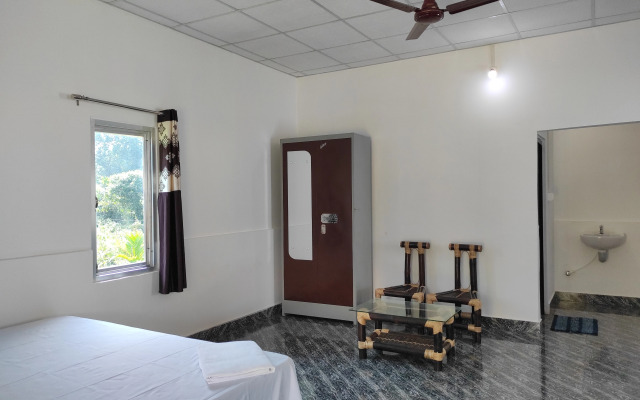 Homocation Falcon Jungle Resort