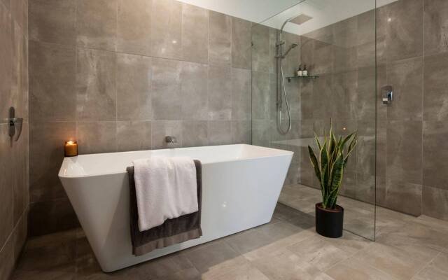 Beechmont Garden Retreat
