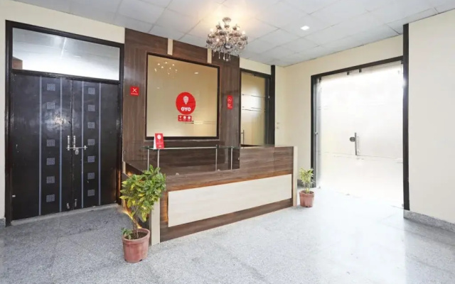 The Diamond Nest by OYO Rooms