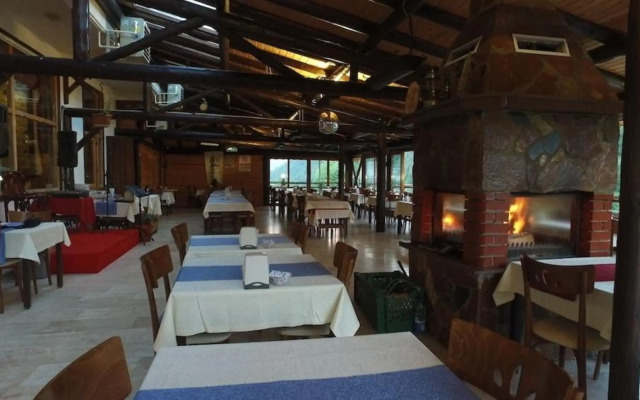 Abant Kartal Yuvasi Hotel