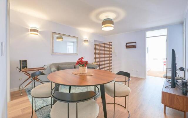 Amazing Terrace and Riverview in Historical Lisbon