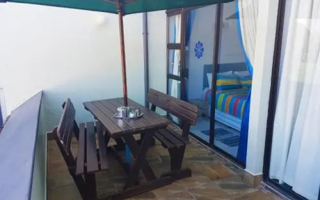 Dumela Margate Flat No 10