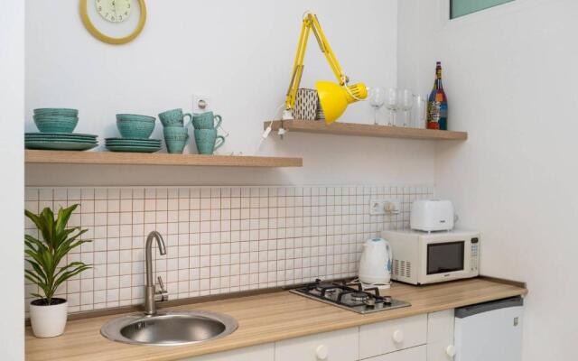 Wehost Apartment in a prestigious area