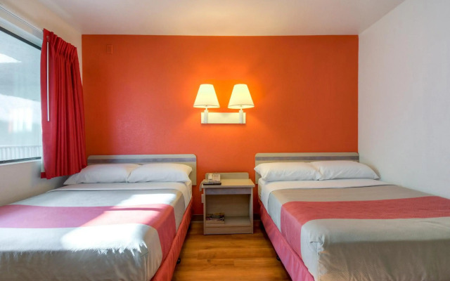Motel 6 Oceanside, CA