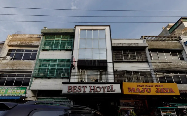 RedDoorz @ Best Hotel Jalan Dr. Sutomo Siantar