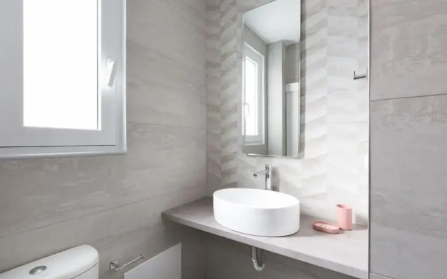 Anemi Green Cozy apt with beach views