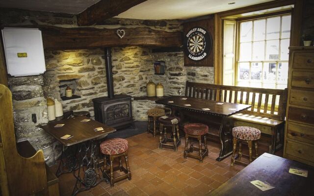 Dudley Arms Hotel