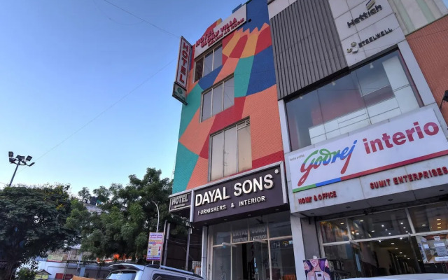 OYO 23188 Glory Villa