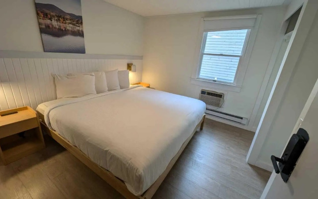 Maple Leaf Inn - Lake Placid