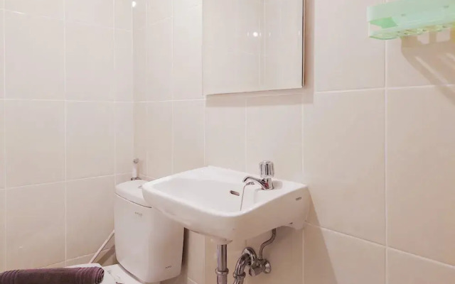 Nice And Comfy Studio Apartment At M-Town Residence
