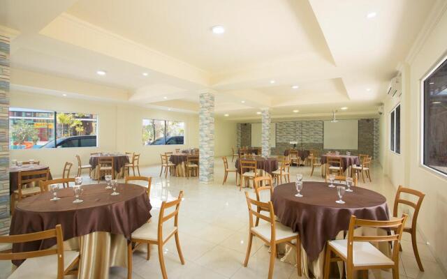 River Walk Urban Camping House