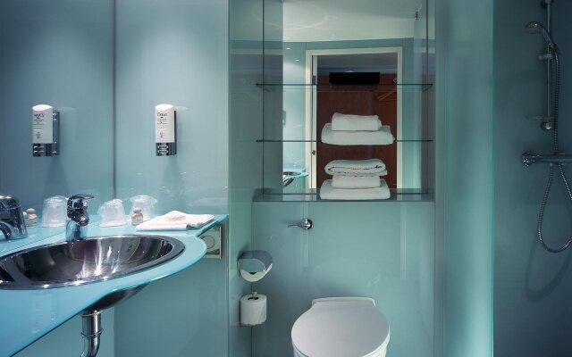 Holiday Inn London - West by IHG