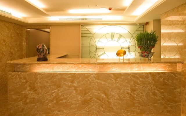 Happy hotel
