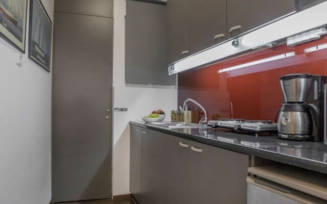 Acropolis Amarisia's House by GHH