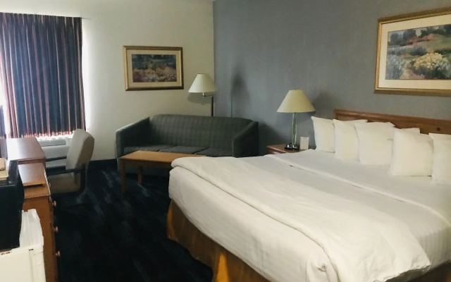 American Inn and Suites Houghton Lake