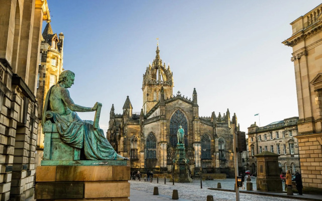 Aparthotel Adagio Edinburgh Royal Mile