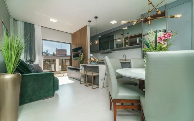 833-Apartamento 2 suítes em Bombinhas