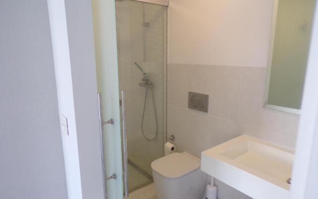 3 Bedroom Luxury Apartment Villamartin