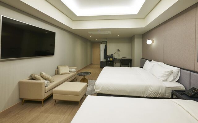 Yeonsan Hound Hotel