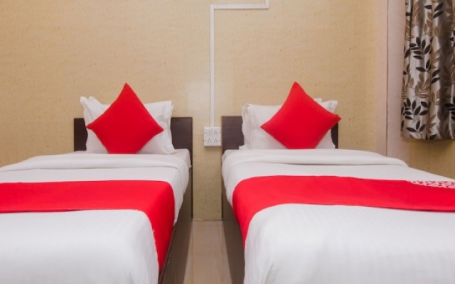 Oyo 14526 Ashtavinayak Hospitality