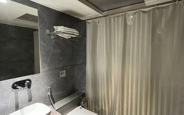 Hotel Sadanand Regency