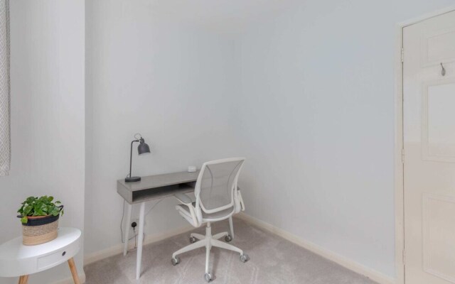 Serene & Stylish 1BD Flat - Tooting Bec!