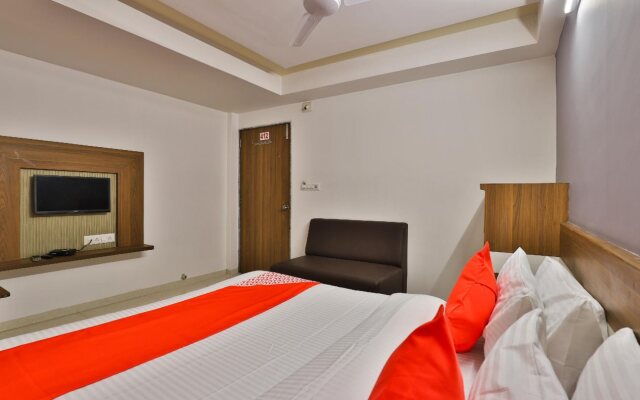 Hotel Tirupati By OYO Rooms