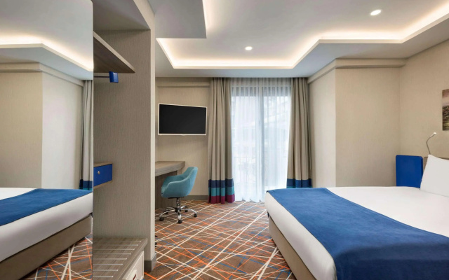Отель Tryp Bosphorus Taksim
