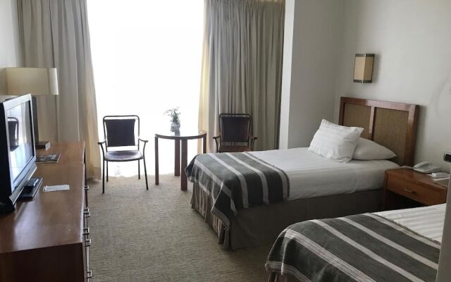 Hotel Raices
