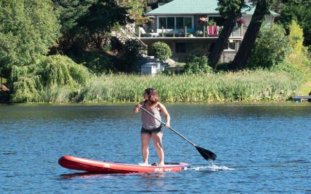 Willow Suite Lakeside Retreat