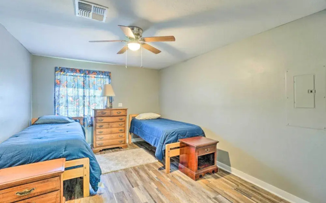 Centrally Located Lawton Home: Dogs Welcome!