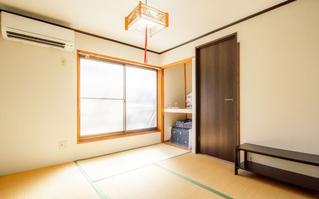 Sakuragawa no Waho House