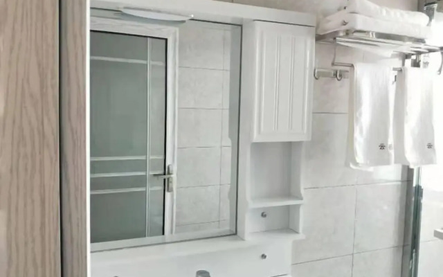 Xinchang Yunqi Small Building House