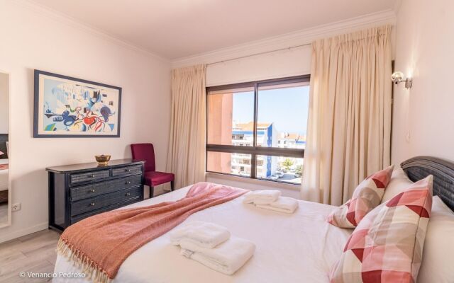 Sofia Beach Apartment by Acasadascasas