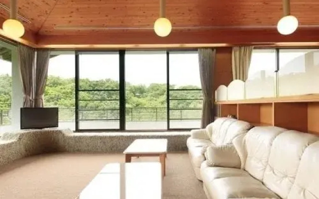 Kashikojima Pearl House