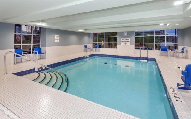 Holiday Inn Express & Suites Downtown Ottawa East by IHG