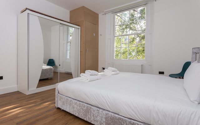 2 Bed Apartment in the Heart of Camden