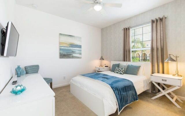 Solterra - 4148 Oaktree Drive