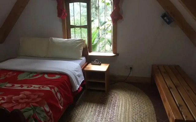 David Crater Homestay