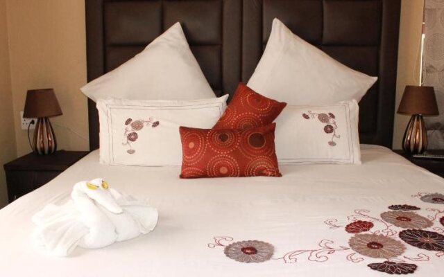 Visit Vakasha Guest Lodge 2