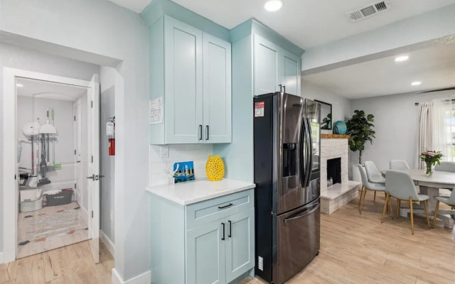 131 W Pasco Ln
