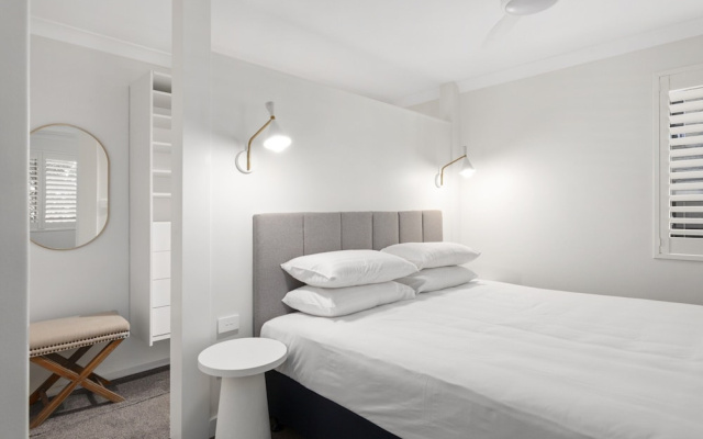 Stylish 3-bed Newport Stay With Balcony – Guest Rooms – Sydney