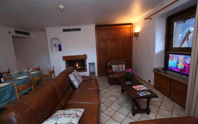 Chalet Bellecote - Capacity 28 to 34 people