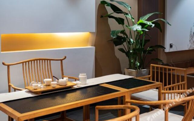 Jiuhuashan Zuoban B&B (Kecun Tourist Transfer Center)