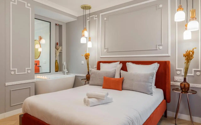 The Orange Haussmann