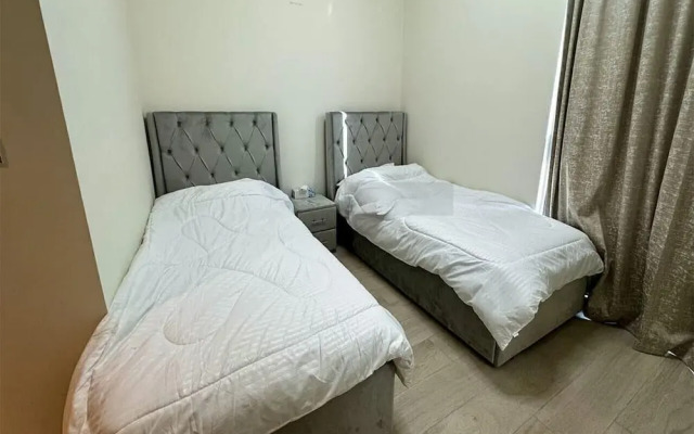 Spacious 3BR in Azizi Riviera by Bespoke