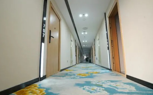 Grace Inn Qingju Hotel (Yanggu Wanhe City Branch)
