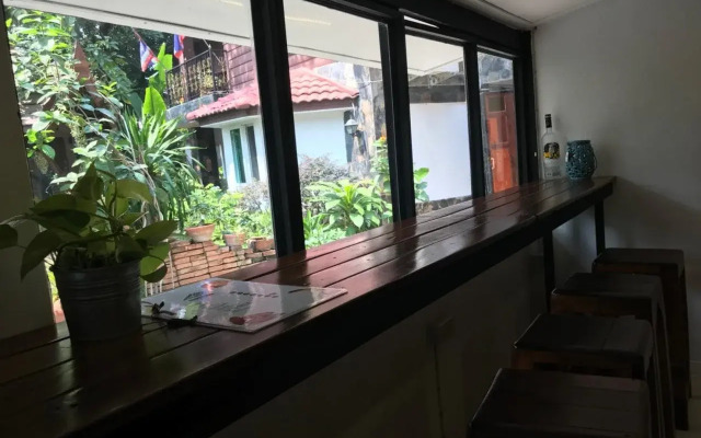 Moradok Thai Guesthouse - Hostel